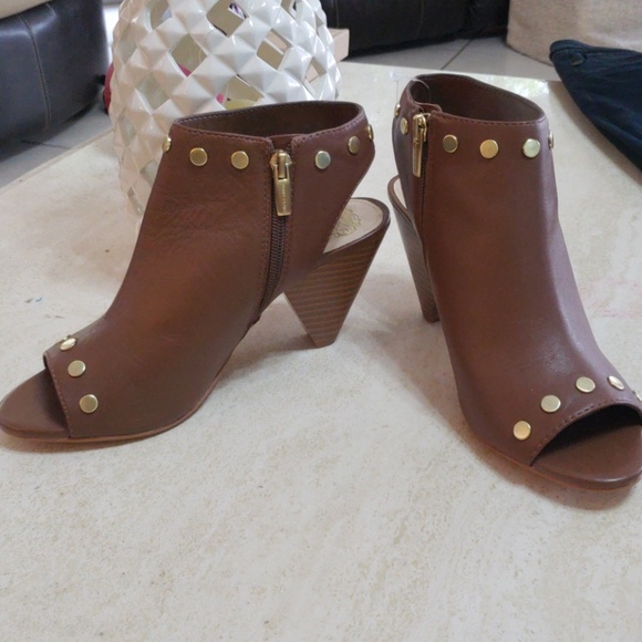Vince Camuto Shoes - Sexy Vince Camuto sexy zip bootie nwob